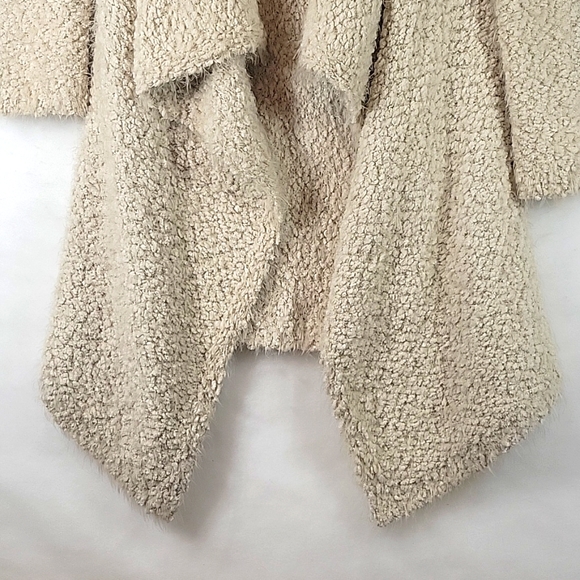COZY Casual Boucle Fuzy Knit Asymmetric Cardigan Size S/M - Picture 5 of 7